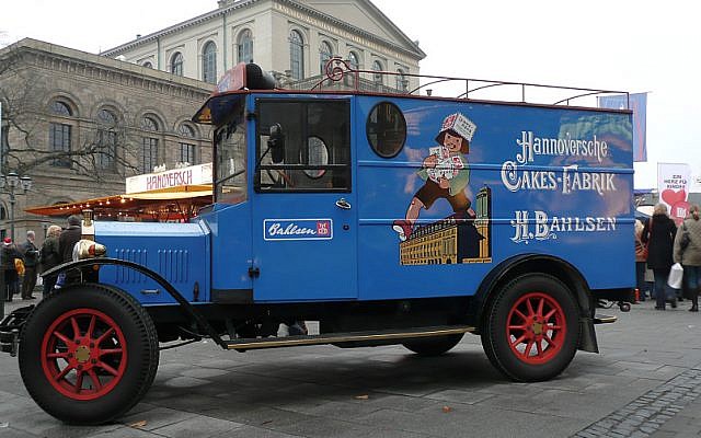 Camion publicitaire du du biscuiter Bahlsen. (Domaine public)