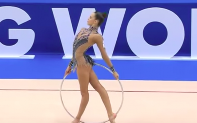 Nicol Zelikman, à la compétition 2018 Kazan World Challenge. (Capture d’écran YouTube / Rhythmic Gymnastics Lovers)