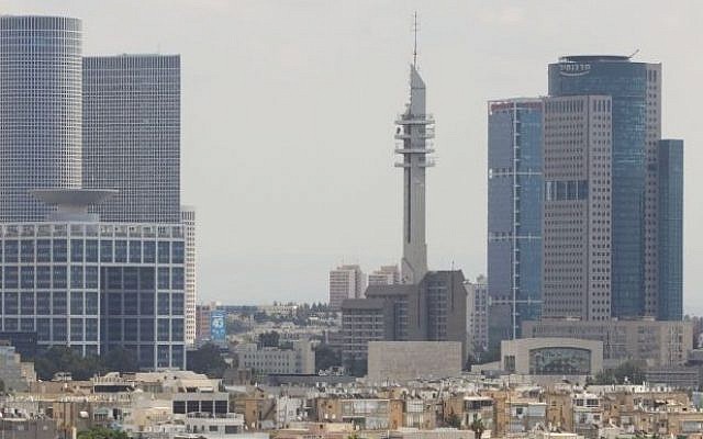 Les quartiers généraux de l'armée à Tel Aviv. (Crédit : Miriam Alster/Flash90) Les quartiers généraux de l'armée à Tel Aviv. (Crédit : Miriam Alster/Flash90)