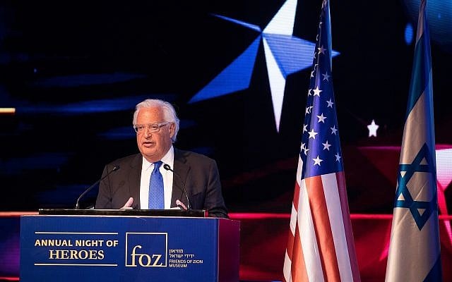 L'ambassadeur américain en Israël David Friedman lors d'un événement marquant le premier anniversaire du transfert de l'ambassade américaine de Tel Aviv à Jérusalem, le 14 mai 2019 (Crédit : Yonatan Sindel/Flash90) L'ambassadeur américain en Israël David Friedman lors d'un événement marquant le premier anniversaire du transfert de l'ambassade américaine de Tel Aviv à Jérusalem, le 14 mai 2019 (Crédit : Yonatan Sindel/Flash90)