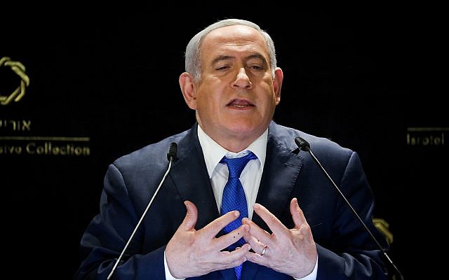 Le Premier ministre Benjamin Netanyahu fait une allocution aux médias à l'hôtel Orient de Jérusalem, le 30 mai 2019 (Crédit : Noam Revkin Fenton/Flash90) Le Premier ministre Benjamin Netanyahu fait une allocution aux médias à l'hôtel Orient de Jérusalem, le 30 mai 2019 (Crédit : Noam Revkin Fenton/Flash90)