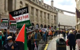Des manifestants pro-palestiniens traversent Regent Street, à Londres, le 11 mai 2019 (Capture d'écran : Twitter)