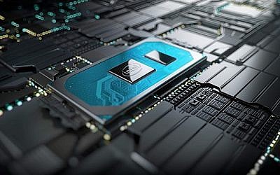 Les nouveaux processeurs Intel Core 10e génération d'Intel Corp. sur une carte mère. (Autorisation)