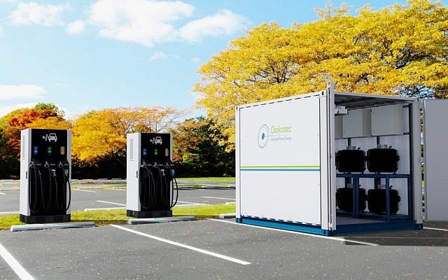 Le Kinetic Power Booster, le premier chargeur pour voiture électrique haute puissance au monde, développé par la société israélienne Chakratec, en collaboration avec la société autrichienne Wien Energie. (Crédit photo : Chakratec) Le Kinetic Power Booster, le premier chargeur pour voiture électrique haute puissance au monde, développé par la société israélienne Chakratec, en collaboration avec la société autrichienne Wien Energie. (Crédit photo : Chakratec)