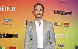 Neil Patrick Harris participe à un événement organisé en l'honneur des LGBTQ par l'hebdomadaire américain Entertainment Weekly, au Stonewall Inn, le 5 juin 2019, à New York. (Crédit : Greg Allen/Invision/AP)