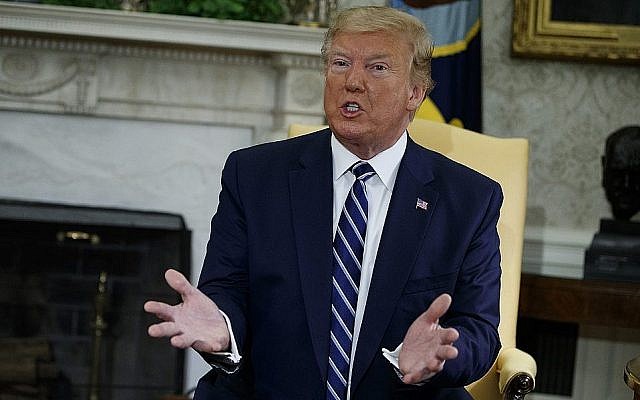 Le président américain Donald Trump prend la parole lors d'une rencontre avec le Premier ministre canadien Justin Trudeau à la Maison-Blanche, à Washington, DC, le jeudi 20 juin 2019. (AP/Evan Vucci) Le président américain Donald Trump prend la parole lors d'une rencontre avec le Premier ministre canadien Justin Trudeau à la Maison-Blanche, à Washington, DC, le jeudi 20 juin 2019. (AP/Evan Vucci)