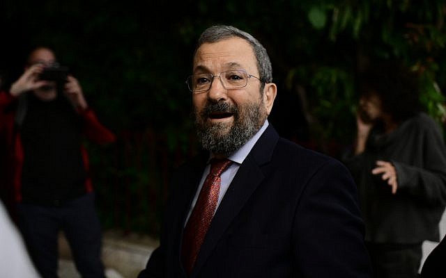 Ehud Barak à Tel Aviv, le 3 avril 2019. Ce n'est pas la première fois que Barak, âgé de 77 ans, a envisagé un retour politique.(Tomer Neuberg/Flash90) Ehud Barak à Tel Aviv, le 3 avril 2019. Ce n'est pas la première fois que Barak, âgé de 77 ans, a envisagé un retour politique.(Tomer Neuberg/Flash90)