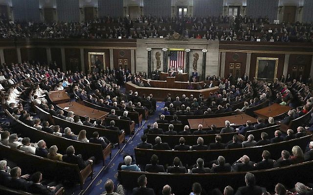 Le président américain Donald Trump lors du discours de l'Etat de l'union lors d'une session conjointe au congrès, au capitole, à Washington, le 5 février 2019 (Crédit : Photo/Andrew Harnik) Le président américain Donald Trump lors du discours de l'Etat de l'union lors d'une session conjointe au congrès, au capitole, à Washington, le 5 février 2019 (Crédit : Photo/Andrew Harnik)