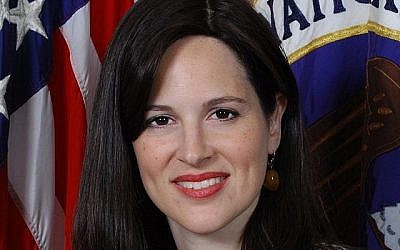 Anne Neuberger, une femme juive orthodoxe, a récemment été nommée à la tête de la nouvelle Direction de la sécurité informatique de la NSA. (NSA via JTA)