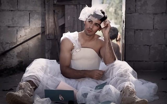 Une scène d'un clip vidéo de Mashrou' Leila. (Capture d'écran YouTube) Une scène d'un clip vidéo de Mashrou' Leila. (Capture d'écran YouTube)