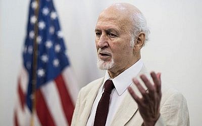 Jerome Segal annonce sa candidature à la présidence du parti qu'il a fondé lors d'une conférence de presse à Washington, DC, le 28 août 2019. (Crédit : Bill Clark/CQ-Roll Call, Inc via Getty Images via JTA)