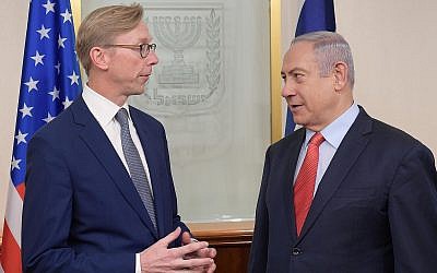Le Premier ministre Benjamin Netanyahu rencontrant Brian Hook, envoyé spécial américain pour l'Iran, à Jérusalem, le 15 novembre 2018. (Crédit : Amos Ben Gershom/GPO) Le Premier ministre Benjamin Netanyahu rencontrant Brian Hook, envoyé spécial américain pour l'Iran, à Jérusalem, le 15 novembre 2018. (Crédit : Amos Ben Gershom/GPO)