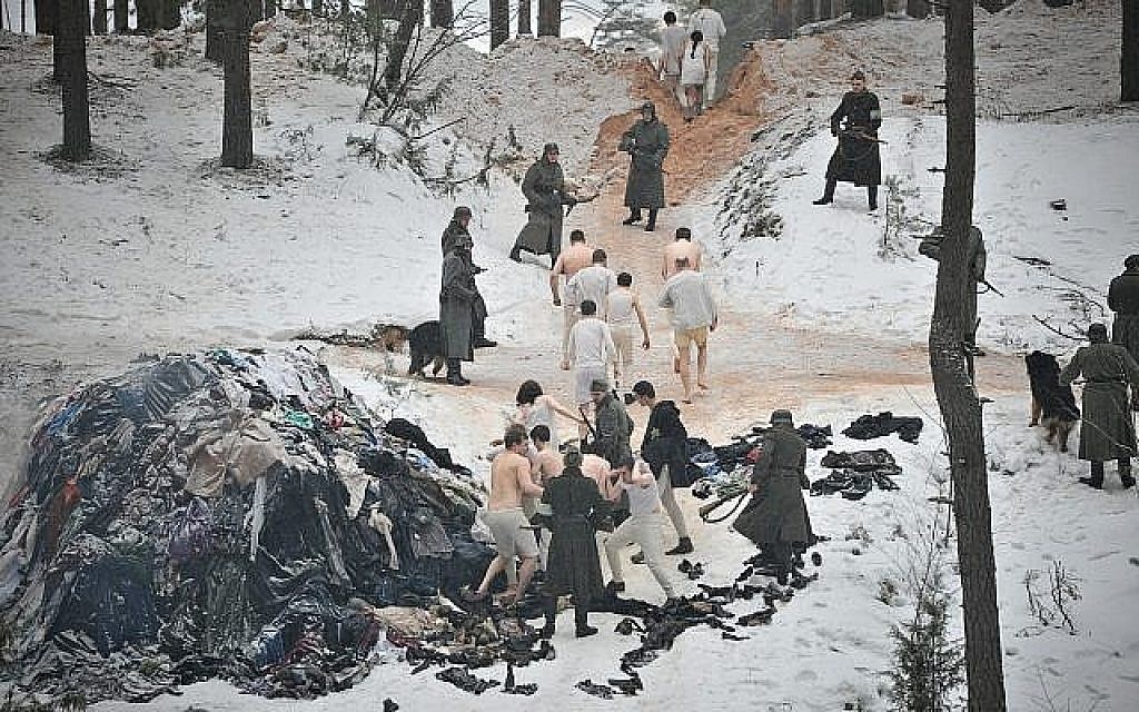Le massacre de triste mémoire de Rumbula, au cours duquel 25000 Juifs ont été tués en deux jours à la fin de l'année 1941, dans le film  mhistorique dramatique "The Mover" (Autorisation : Festival du film juif de Washington)