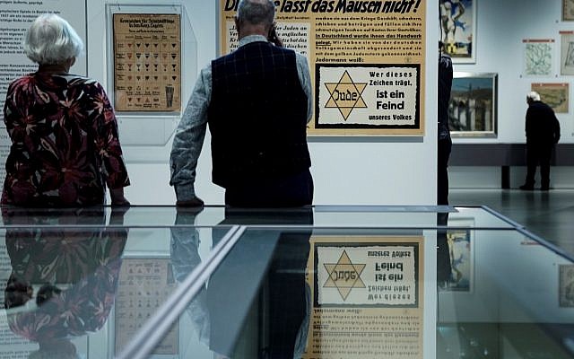 L'exposition "Design of the Third Reich" au Design Museum Den Bosch à Hertogenbosch, au Pays-Bas, le 17 septembre 2019. (Crédit : Kenzo TRIBOUILLARD / AFP)
