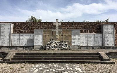 Le mémorial de Sainte-Radegonde, en Aveyron. (Crédit : fondation-patrimoine.org)