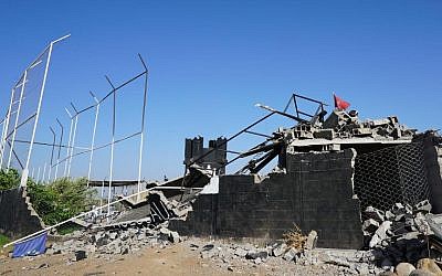 Le mémorial d'Aït Faska après sa destruction. (Crédit : PixelHelper)