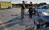Le lieu d'un accident de voiture survenu aux abords de la ville de Zarzir le 31 août 2019. (Crédit : Magen David Adom)