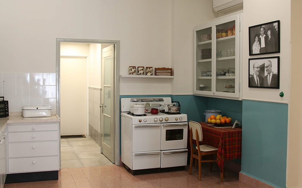 L'intérieur du centre de visiteur Beit Levi Eshkol. (Shmuel Bar-Am)