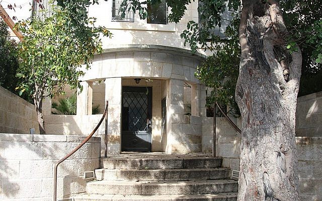 La Maison Foner-Hymana été construite sur le boulevard Ben Maimon en 1932. (Shmuel Bar-Am)