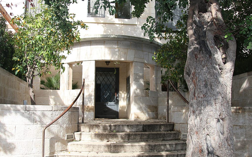 La Maison Foner-Hymana été construite sur le boulevard Ben Maimon en 1932. (Shmuel Bar-Am)