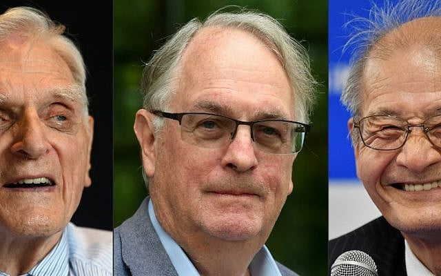 (Montage) : John Goodenough (Américain), Stanley Whittingham (Britannique) et Akira Yoshino (Japonais), récompensés par le Nobel de chimie 2019 pour l'invention des batteries au lithium-ion, aujourd'hui présentes dans de nombreuses technologies du quotidien. (Crédit : AFP)