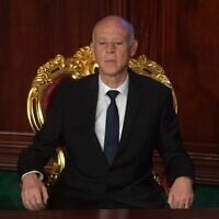 Le nouveau président tunisien Kais Saied prête serment, le 23 octobre 2019. (Crédit : Fethi Belaid/AFP)