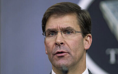Le secrétaire américain à la Défense, Mark Esper. (AP Photo/Manuel Balce Ceneta, File)