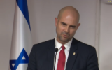 Le ministre de la Justice Amir Ohana tient une conférence de presse à Jérusalem, le 29 octobre 2019. (Yonatan Sindel/Flash90)