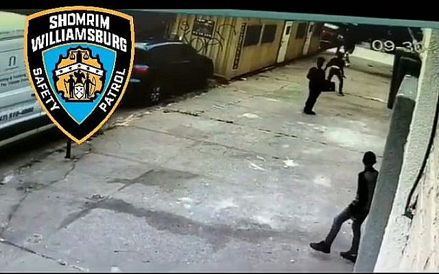 Des vandales brisent les vitres de la synagogue Rivnitz à Brooklyn pendant les offices de Rosh HaShana, le 30 septembre 2019. (Capture d'écran : Williamsburg News) Des vandales brisent les vitres de la synagogue Rivnitz à Brooklyn pendant les offices de Rosh HaShana, le 30 septembre 2019. (Capture d'écran : Williamsburg News)