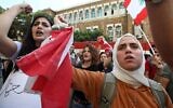 26e jour de protestation anti-government  à Beyrouth, le 11 novembre 2019. (Crédit : ANWAR AMRO / AFP)