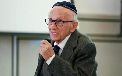 Andor Stern, 91 ans, est reconnu par le Mémorial brésilien de la Shoah comme le seul survivant de la Shoah né au Brésil. (Crédit : Autorisation du Mémorial de la Shoah de Sao Paulo)