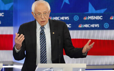 Le candidat à la présidentielle, le Sen. Bernie Sanders, s'exprime lors d'un débat des primaires, le 20 novembre 2019, à Atlanta. (Crédit : AP Photo/John Bazemore)