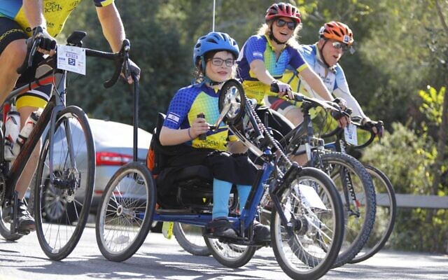 Meital Weiss, paraplégique et participatrice régulière à la course cycliste annuelle d'Alyn qui a lieu du 10 au 14 novembre 2019 (Autorisation :  Atara Weiss)