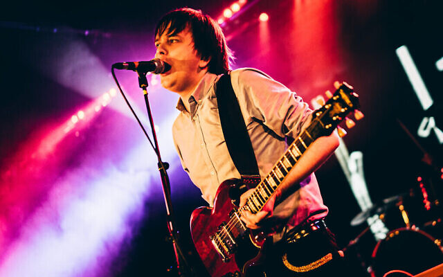 Le chanteur du groupe Trupa Trupa Grzegorz Kwiatkowski. (Flickr/CC/SA-2.0/Paul Hudson)