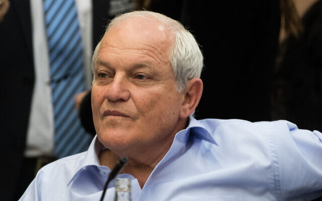 Le député Likud Haim Katz à une réunion de la commission de la Chambre pour discuter de sa demande d'immunité à la Knesset, le 30 janvier 2020. (Crédit : Yonatan Sindel/Flash90) Le député Likud Haim Katz à une réunion de la commission de la Chambre pour discuter de sa demande d'immunité à la Knesset, le 30 janvier 2020. (Crédit : Yonatan Sindel/Flash90)