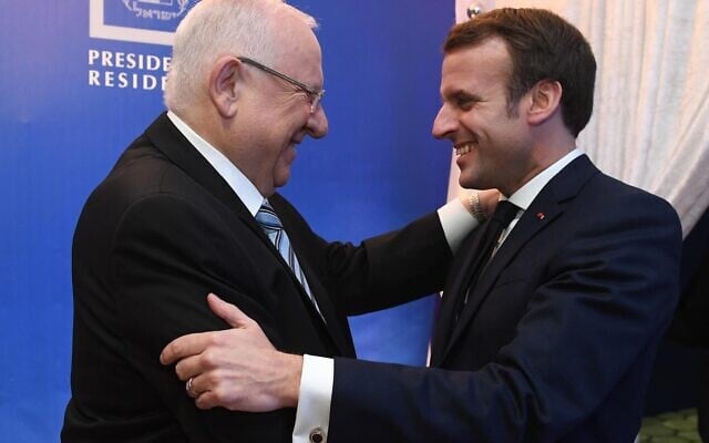 Le président Reuven Rivlin accueille le président français Emmanuel Macron à la résidence du président à Jérusalem, le 22 janvier 2020. (Haim Zach / GPO)