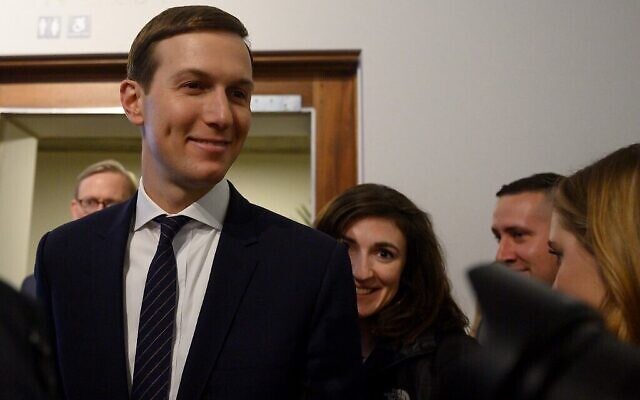 Le haut conseiller à la Maison Blanche Jared Kushner est présent au Forum économique mondial à Davos, le 21 janvier 2020. (Photo par JIM WATSON / AFP) Le haut conseiller à la Maison Blanche Jared Kushner est présent au Forum économique mondial à Davos, le 21 janvier 2020. (Photo par JIM WATSON / AFP)
