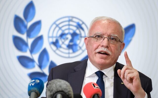 Le ministre palestinien des Affaires étrangères Riyad al-Maliki s'exprime lors d'une conférence de presse organisée par la Geneva Association of United Nations Correspondents (ACANU) le 26 février 2020 au Bureau des Nations unies à Genève. (Photo par Fabrice COFFRINI / AFP) Le ministre palestinien des Affaires étrangères Riyad al-Maliki s'exprime lors d'une conférence de presse organisée par la Geneva Association of United Nations Correspondents (ACANU) le 26 février 2020 au Bureau des Nations unies à Genève. (Photo par Fabrice COFFRINI / AFP)