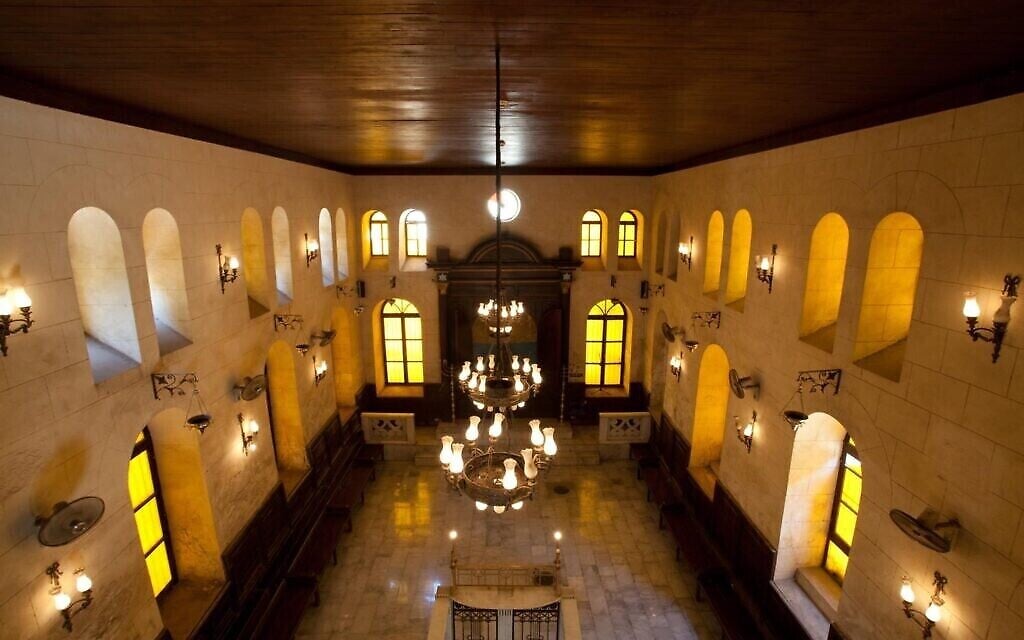 L'intérieur de la synagogue des Maimonides au Caire (Autorisation :  Sammy Ari)