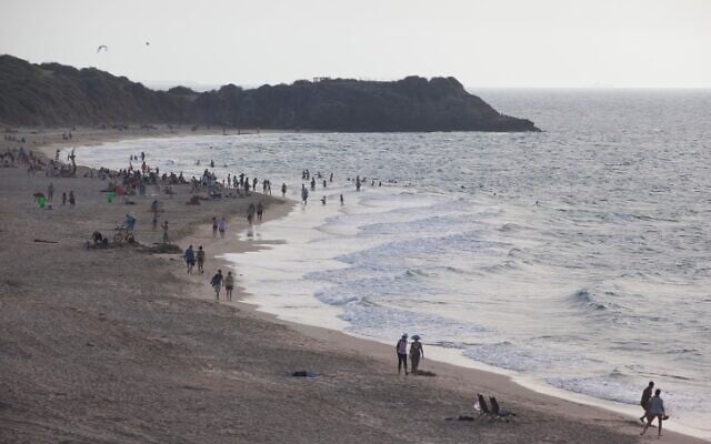 Vue de la plage Palmachim dans le sud d'Israël, le 3 novembre 2012 (Crédit : Yonatan Sindel / Flash90) Vue de la plage Palmachim dans le sud d'Israël, le 3 novembre 2012 (Crédit : Yonatan Sindel / Flash90)