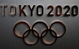 Le logo des Jeux Olympiques de Tokyo 2020. (Crédit : CHARLY TRIBALLEAU / AFP)