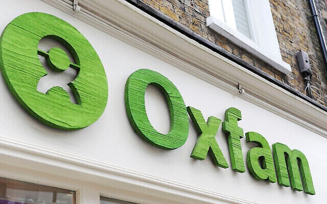 L'extérieur d'une boutique Oxfam à Londres. (Crédit : Nick Ansell/PA via AP, File) L'extérieur d'une boutique Oxfam à Londres. (Crédit : Nick Ansell/PA via AP, File)