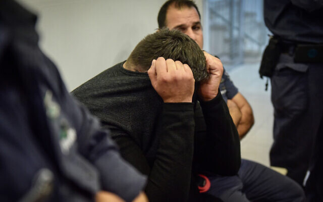 Barak Ben Ami se présente à une audience au tribunal de Petah Tikva, le 8 mars 2020. (Avshalom Sassoni/Flash90) Barak Ben Ami se présente à une audience au tribunal de Petah Tikva, le 8 mars 2020. (Avshalom Sassoni/Flash90)