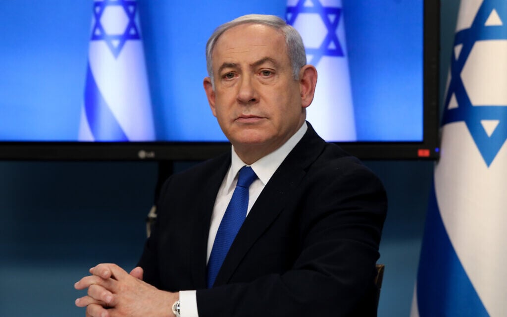 Le Premier ministre Benjamin Netanyahu lors d'une conférence de presse sur le coronavirus, au bureau du Premier ministre à Jérusalem, le 11 mars 2020. (Flash90)