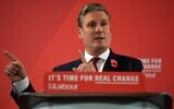 Le secrétaire d'État pour la sortie de l'UE du Labour, Keir Starmer, parle du Brexit lors d'un événement du Parti travailliste à Harlow, au nord de Londres, le 5 novembre 2019. (Crédit :  Daniel LEAL-OLIVAS / AFP)