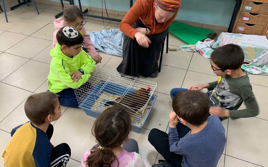 Les enfants des soignants de Shaare Zedek en atelier à l'école Yafe Nof. (Autorisation)