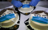 Le "corona cake" par un pâtissier de la bande de Gaza. (Crédit : MOHAMMED ABED AFP/File)