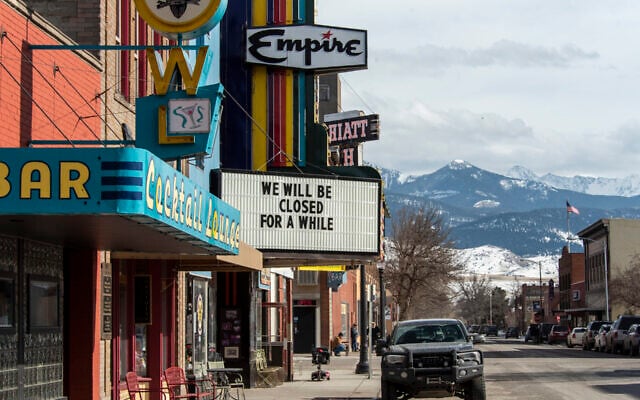 Livingston, Montana, le 30 mars 2020, sous confinement, où des tracts antisémites ont été découverts. (Crédit : William Campbell-Corbis via Getty Images via JTA)