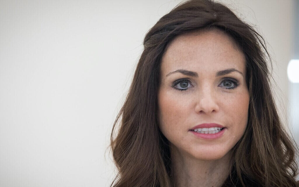 La nouvelle députée Omer Yankelevich à la Knesset, le 29 avril 2019. (Crédit : Noam Revkin Fenton/Flash90 La nouvelle députée Omer Yankelevich à la Knesset, le 29 avril 2019. (Crédit : Noam Revkin Fenton/Flash90