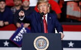 Le président américain Donald Trump lors d'un rassemblement de campagne, à North Charleston, Caroline du Sud, le 28 février 2020. (AP Photo/Patrick Semansky)